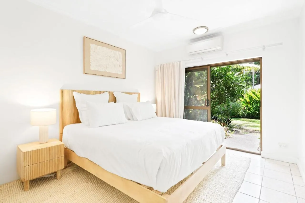 Daire Tropical Beachside Townhouse Port Douglas